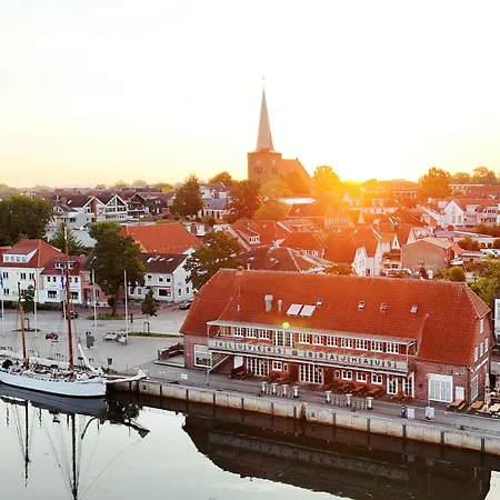 Hafenperle Neustadt - Deine Maritime Oase An Der Kueste Von 