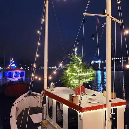 Hafenperle Neustadt - Deine Maritime Oase An Der Kueste Von 