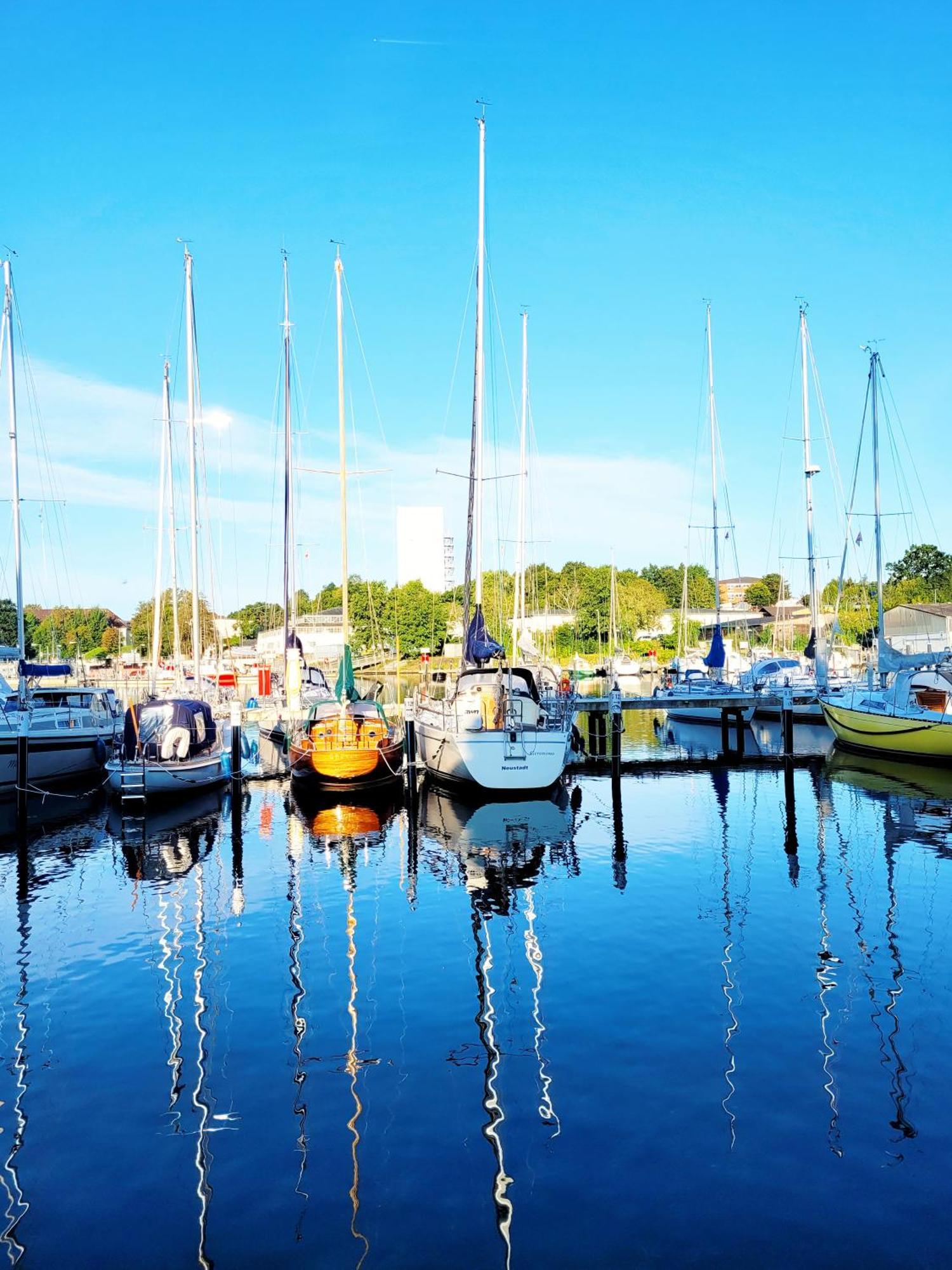 Hafenperle Neustadt - Deine Maritime Oase An Der Kueste Von 